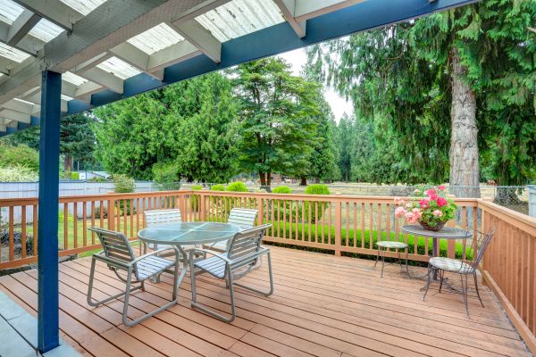 Deck Carpentry Service in Midlothian