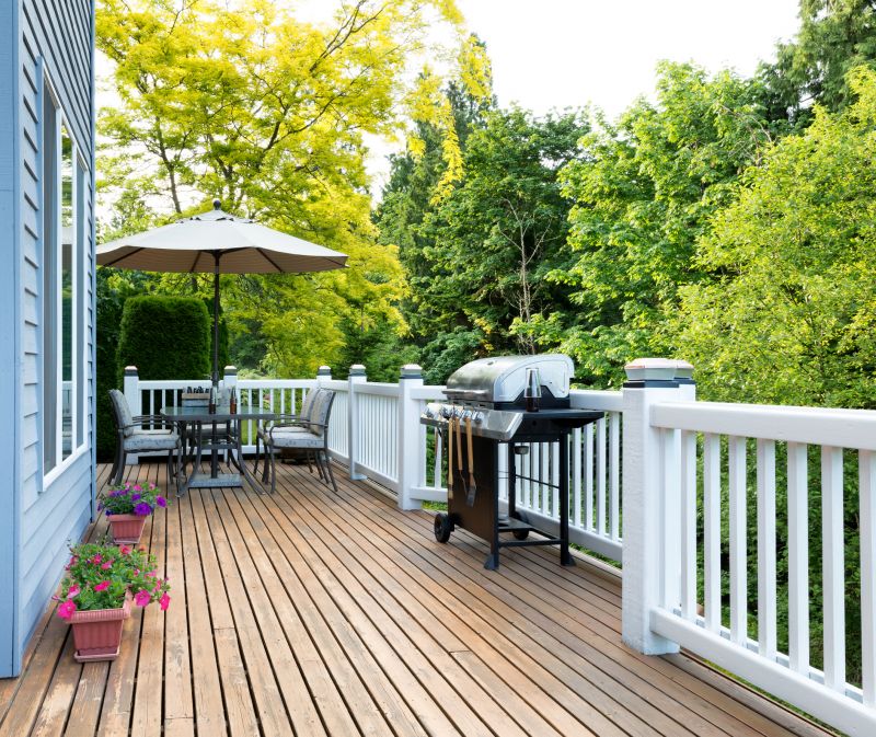 Deck with Built-in Seating